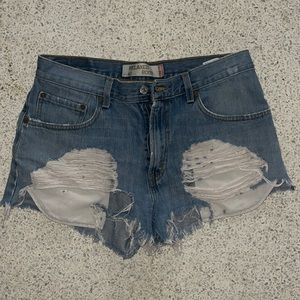 Levi vintage relaxed boot 557 size 33 fits more like 29-30